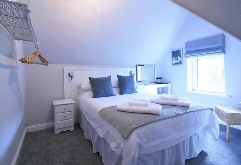 Bed and Breakfast Ferndale   Lodge