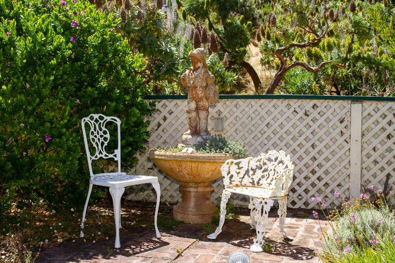 민박 Green Gables Inn, A Four Sisters Inn