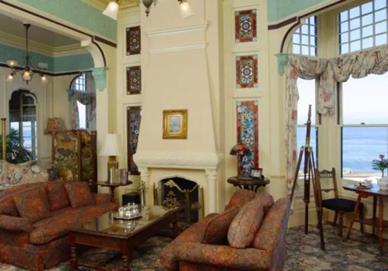 تختخواب و صبحانه Green Gables Inn, A Four Sisters Inn