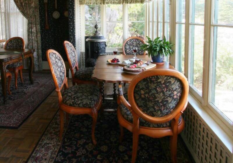 민박 Green Gables Inn, A Four Sisters Inn