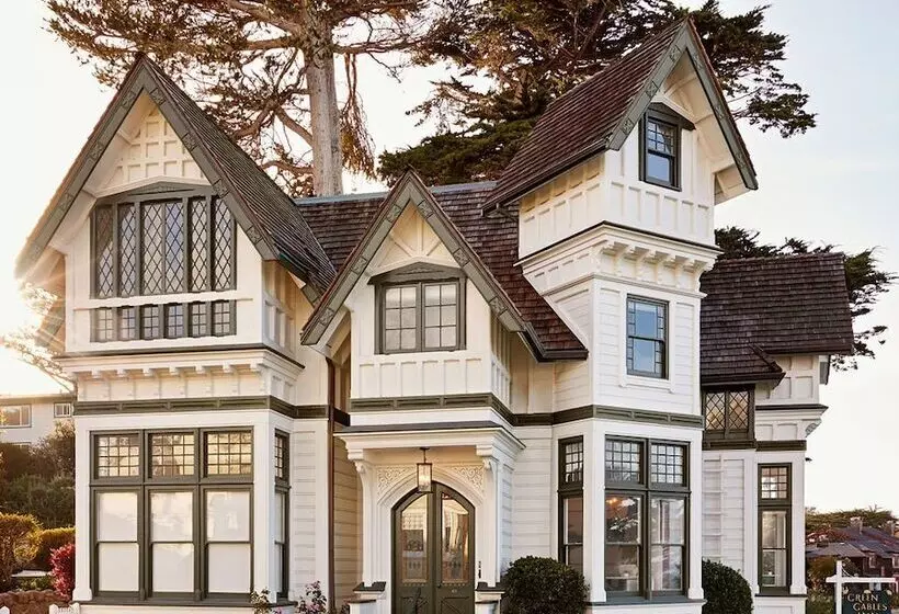 تختخواب و صبحانه Green Gables Inn, A Four Sisters Inn