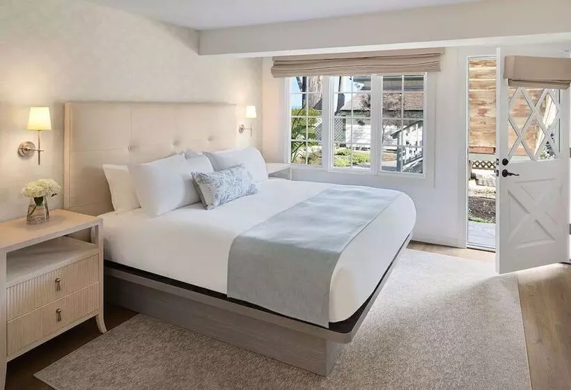 تختخواب و صبحانه Green Gables Inn, A Four Sisters Inn