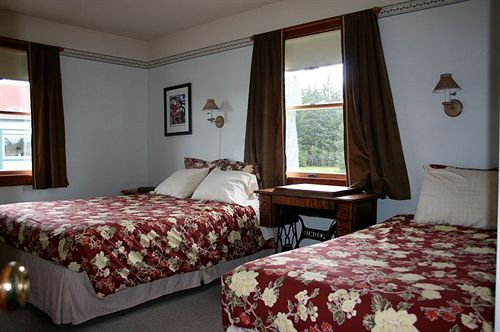 Nocleg ze śniadaniem Gustavus Inn