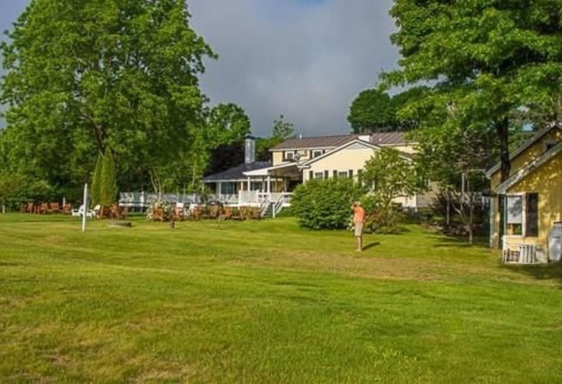 住宿加早餐  Inn At Clearwater Pond