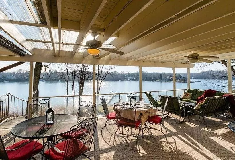 Aamiaismajoitus (B&B) Laurel Grove Inn On The South