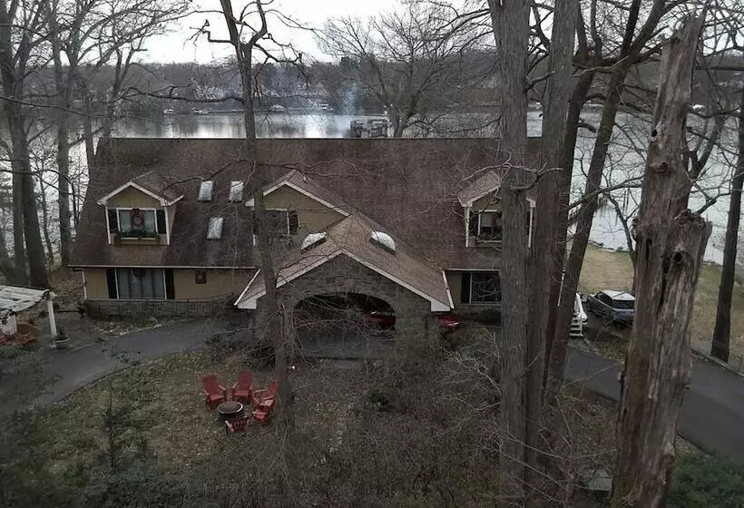 Aamiaismajoitus (B&B) Laurel Grove Inn On The South