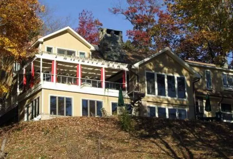 Aamiaismajoitus (B&B) Laurel Grove Inn On The South