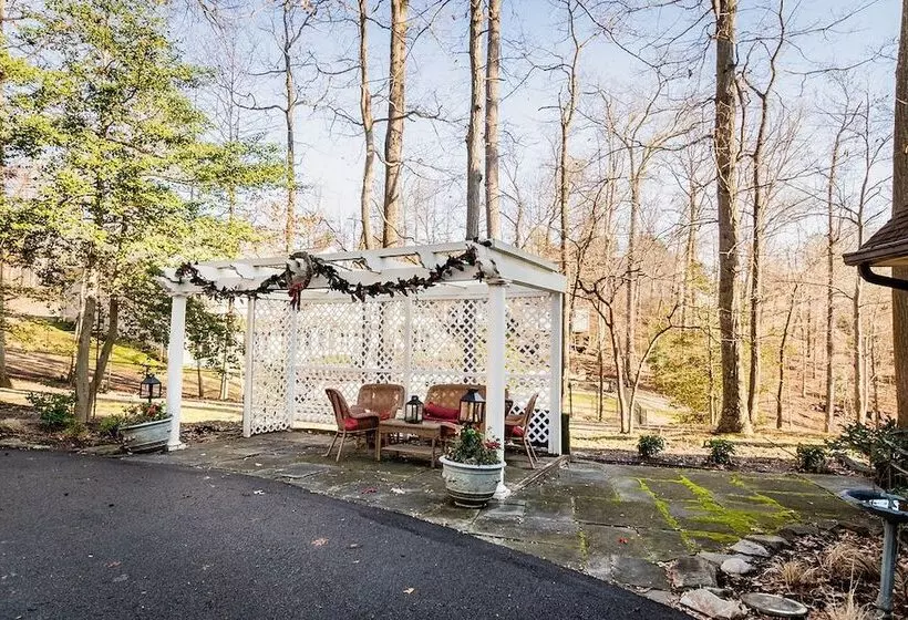 Aamiaismajoitus (B&B) Laurel Grove Inn On The South