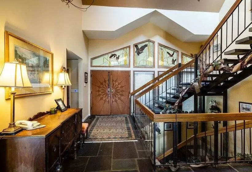 Aamiaismajoitus (B&B) Laurel Grove Inn On The South