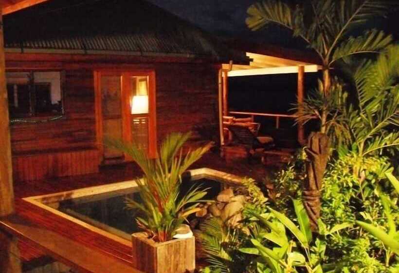 مبيت وإفطار Naveria Heights Lodge