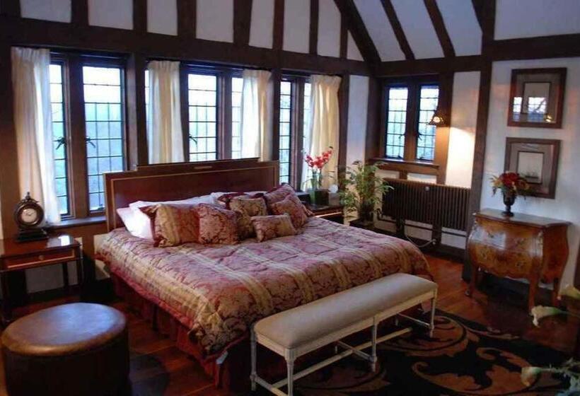 민박 The Castle At Skylands Manor