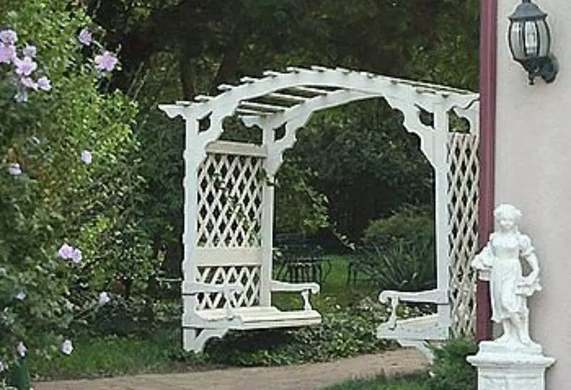 민박 The Doctor's Inn