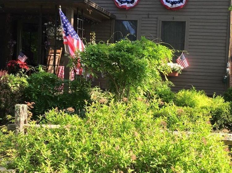 مبيت وإفطار Roseledge Country Inn & Farm Shoppe