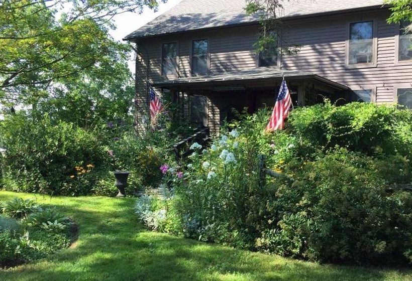 مبيت وإفطار Roseledge Country Inn & Farm Shoppe