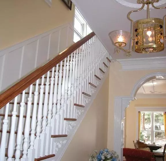 ベッドアンドブレックファースト Tin Lizzie Inn