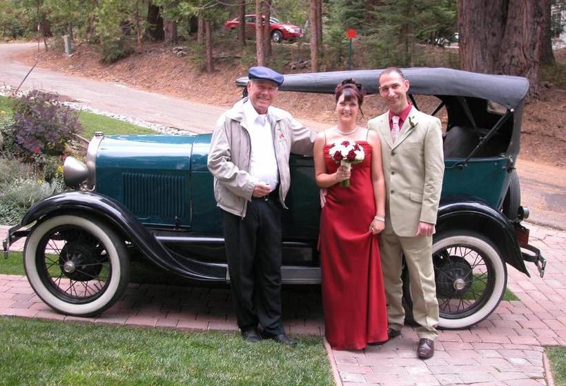 住宿加早餐  Tin Lizzie Inn