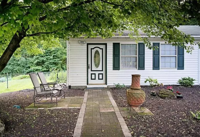 Berry Patch Bed And Breakfast