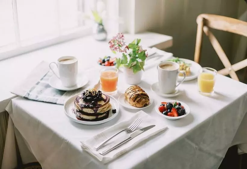 住宿加早餐  Fairville Inn