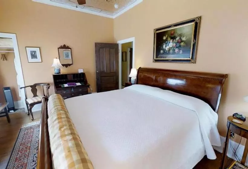 Hanna House Bed & Breakfast