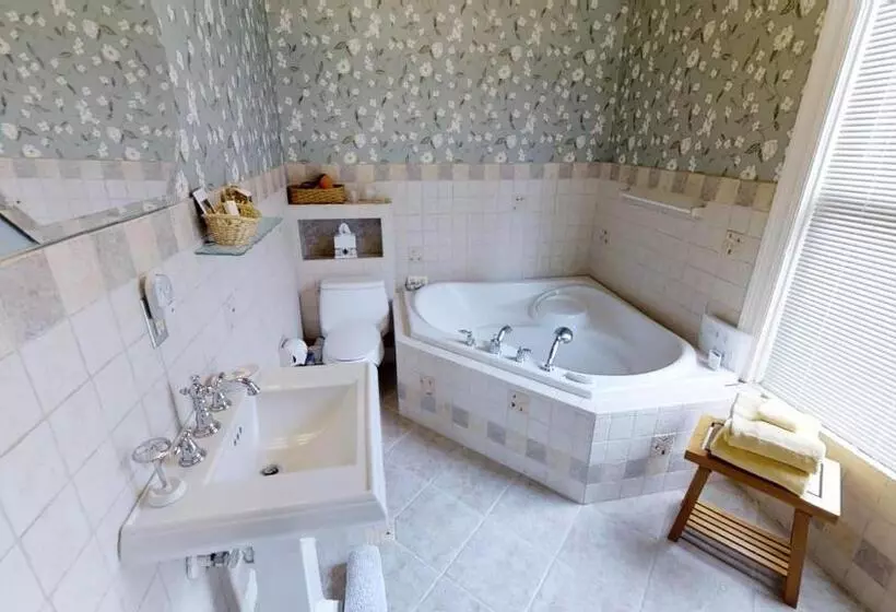 Hanna House Bed & Breakfast