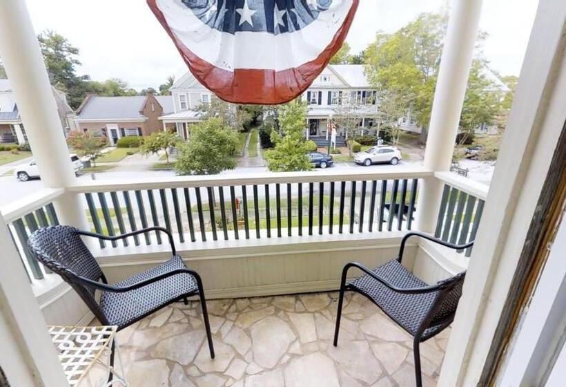 Hanna House Bed & Breakfast