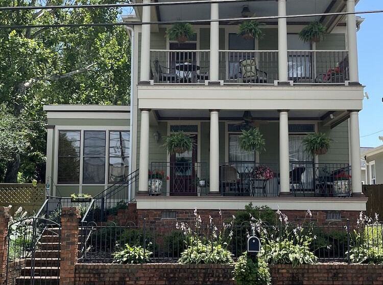 Haynes Bed And Breakfast