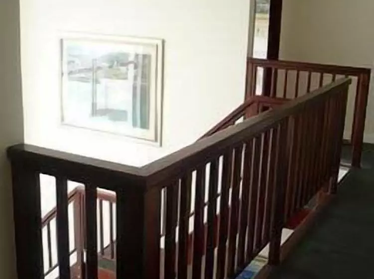 هتل Aristotle Guest House