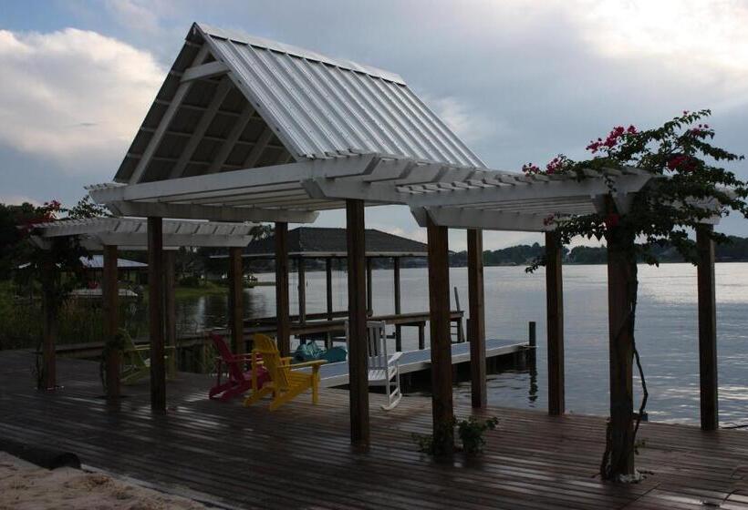 ホテル Lake Roy Beach Inn