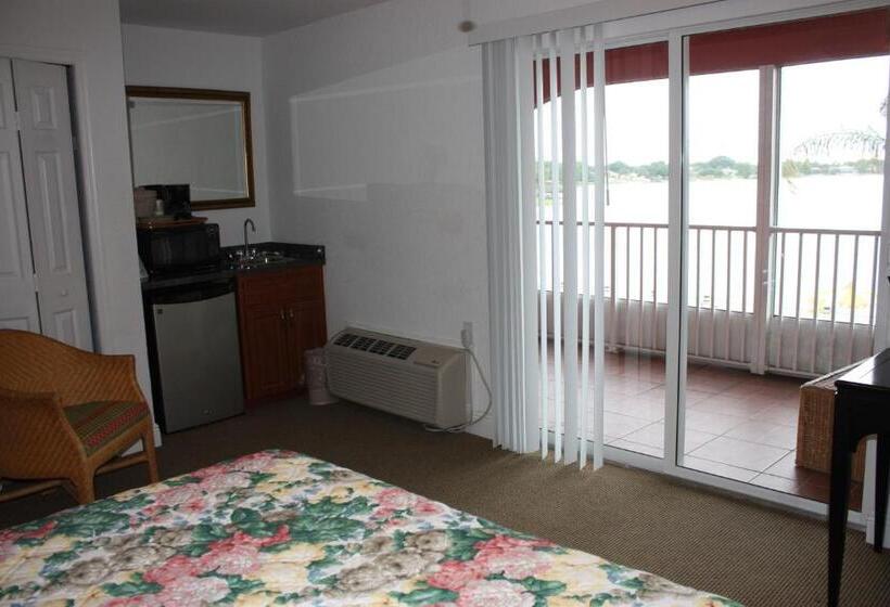 ホテル Lake Roy Beach Inn