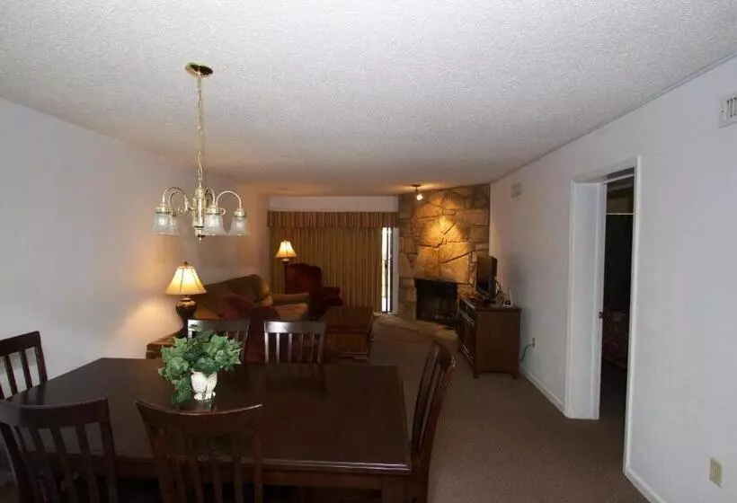 ホテル Laurel Point Resort