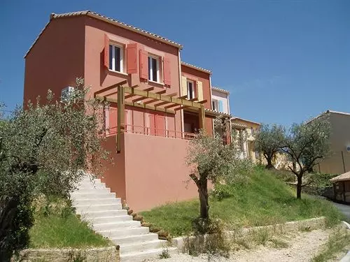 هتل Résidence Lagrange Vacances Le Domaine De L Oliveraie