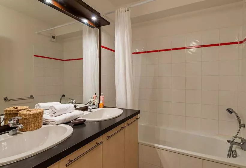 هتل Résidence Lagrange Vacances Le Domaine De L Oliveraie