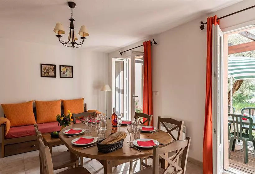 هتل Résidence Lagrange Vacances Le Domaine De L Oliveraie