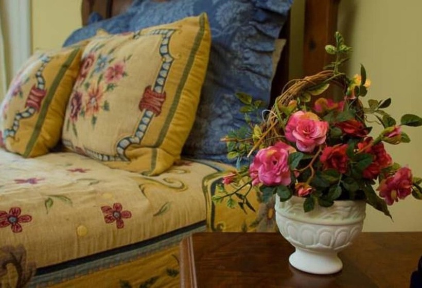 فندق Lookaway Inn