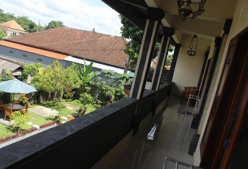 فندق Pondok Ayu Homestay