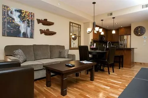 Hôtel Rundle Cliffs Lodge By Spring Creek Vacations