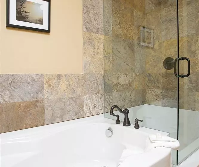 Hôtel Rundle Cliffs Lodge By Spring Creek Vacations