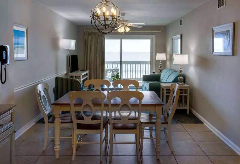 בית מלון כפרי Sandpebble Beach Club