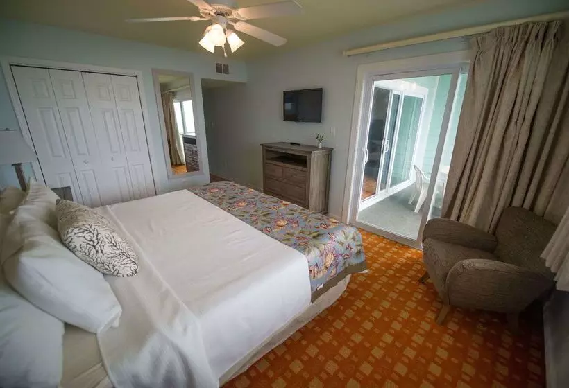 בית מלון כפרי Sandpebble Beach Club