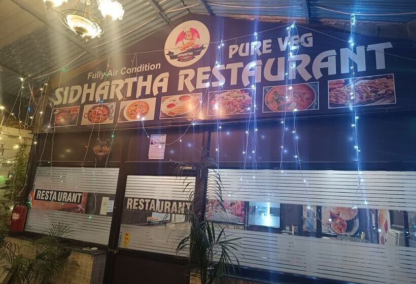 酒店 Sidhartha Walking Distance From Tajmahal