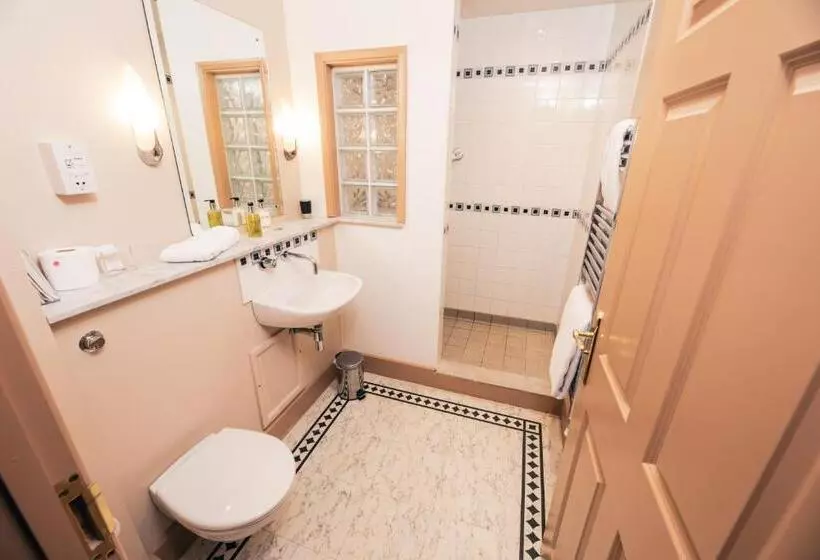 Отель The Auberge