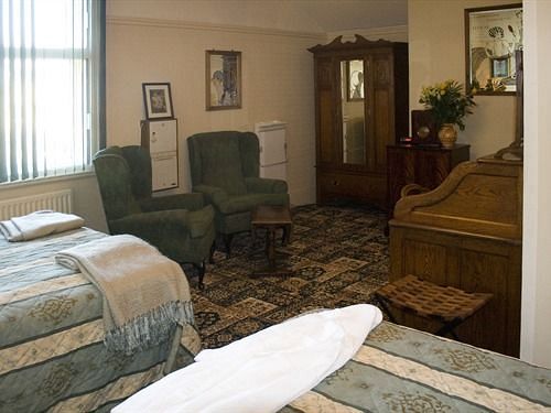 هتل The New Beehive Inn