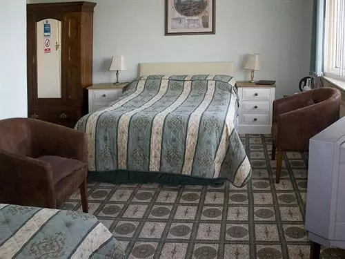 هتل The New Beehive Inn