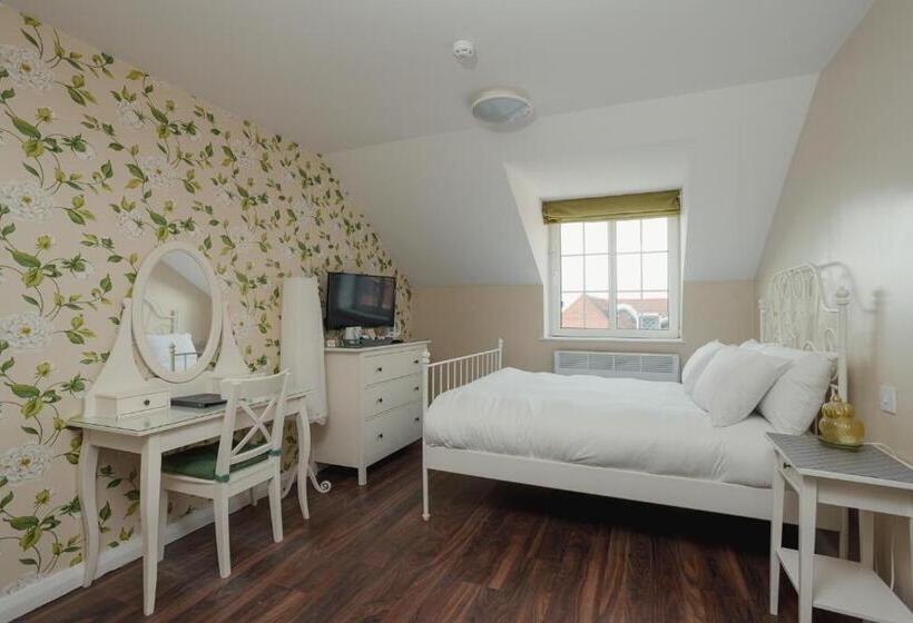 فندق The Oak Baginton