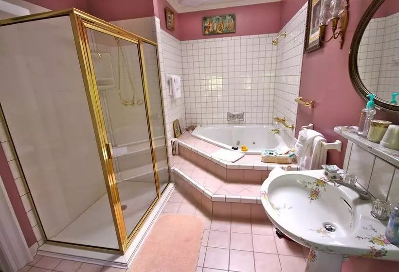 Melange Bed And Breakfast