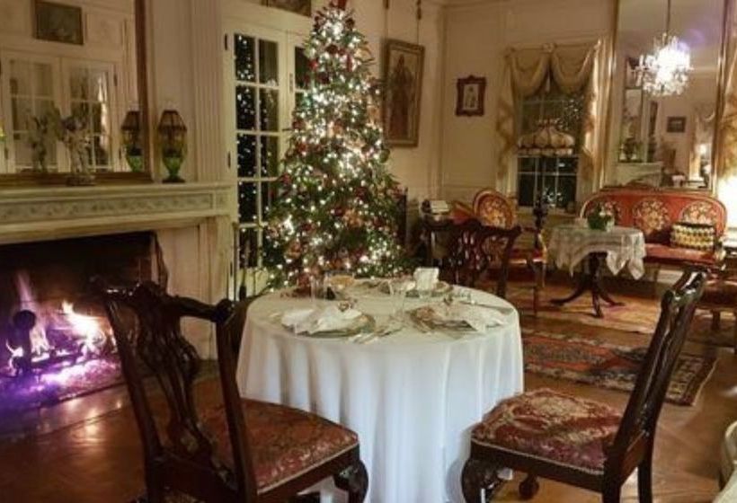 Melange Bed And Breakfast