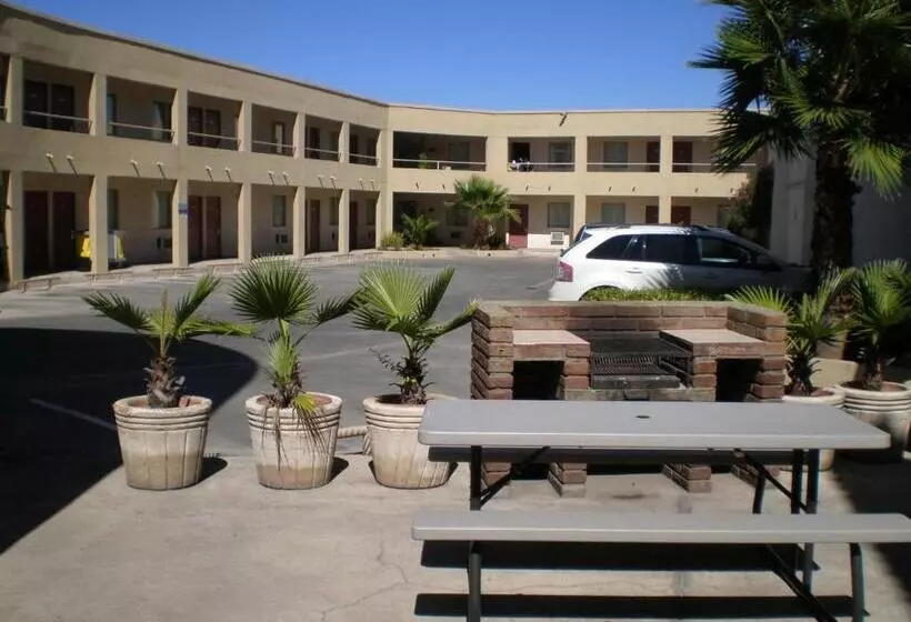 モーテル American Inn Hotel & Suites Parral