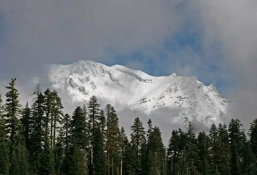 모텔 Strawberry Valley Inn