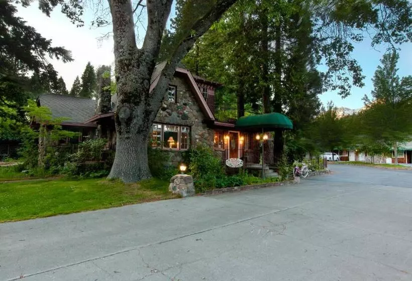 모텔 Strawberry Valley Inn