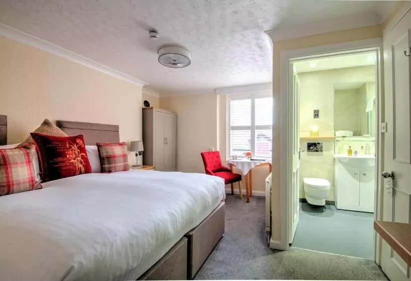 פנסיון Potters Mooring